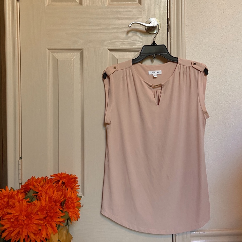 Calvin Klein blush cap sleeve blouse